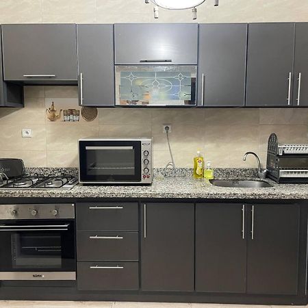 Beautiful 3-Bedroom Apt In The Heart Of Tangeri Esterno foto